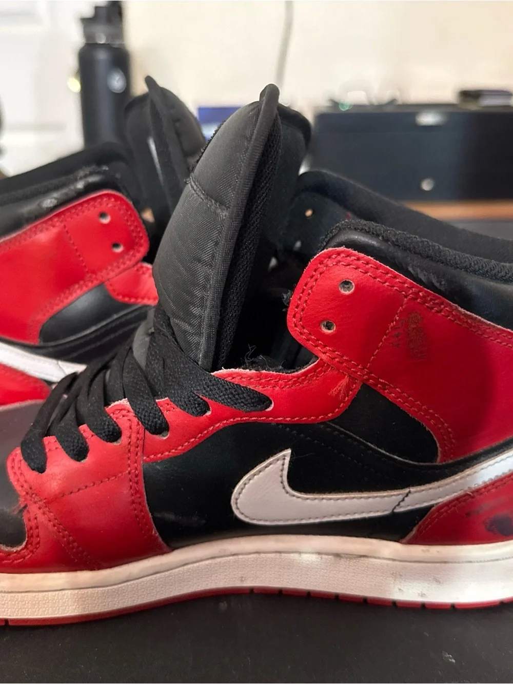 Classic Vintage Nine Air Jordan 1 Mid Gym Red/Black/White DQ8426-061